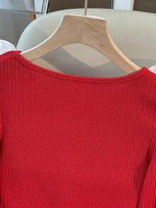 SHEIN ChicEase Elegant And Stylish T-Shirt   Slim-Fit With Flared Sleeves And Decorative Collar Trim   Long-Sleeved Round-Neck T-Shirt   Spring T-Shirt   Red Women's T-Shirt   Valentine's Day T-Shirt   Women's Elegant T-Shirt   Women's Party T-Shirt Cute Red Tops - Red - View 3