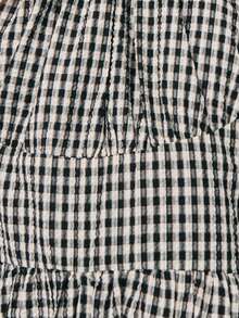 Nöista 黑白格纹吊带连衣裙，收腰设计，裙摆飘逸及膝。适合春季、夏季、女性穿着，也适合复活节等场合。 - 黑色 - 查看 6