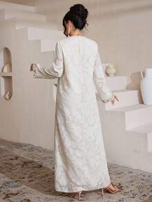 Al Najma V领花卉蕾丝边提花阿拉伯风格女式连衣裙 - 杏色 - 查看 2