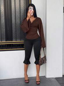 Slaydiva 日常休闲生活方式新款早春夏季音乐节、情人节、复活节休闲风、简约基础款、Y2K街头甜美风、性感风、邮轮度假风、日常约会风、辣妹风、性感派对风、V领重叠设计、宽松袖子、修身款，Y2K咖啡棕色女式T恤 - 棕色 - 查看 4