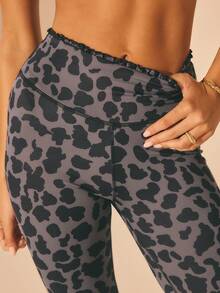 Aralina 豹纹短款吊带背心和紧身裤运动套装 - 彩色 - 查看 5