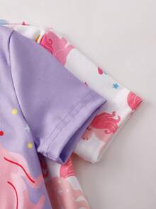 Conjunto de pijama de 4 piezas para niñas pequeñas con estampado de unicornio y estrella arcoíris, incluye top de manga corta y pantalones cortos, suave y cómodo - Multicolor - Ver 5