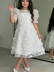 SHEIN 少女3D立体花朵圆领泡泡袖A字连衣裙，小公主裙，婚礼季礼服，花童礼服，白色连衣裙 - 白色 - 查看 1