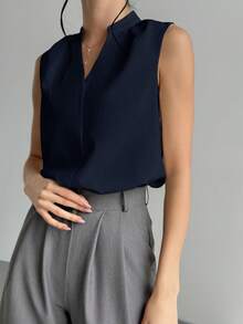 Firerie Áo sơ mi nữ cổ chữ V tối giản, thanh lịch và sang trọng dành cho công sở. - Màu xanh hải quân - Xem 3