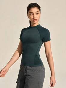 SHEIN In My Nature 女士纯色插肩短袖休闲健身户外T恤 - 墨綠色 - 查看 6