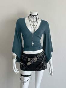 Bitrose Deep V-Neck Sexy Mid-Length Sleeve Solid Color Fitted Cropped T-Shirt - Teal Blue - View 6