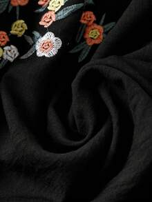 Linhara Plus Size Summer Casual Floral Embroidery Round Neck Shirt - Black - View 5