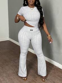 SHEIN PETITE CURVE 新款加大码女装小码纯色罗纹短袖上衣和裤子休闲两件套，女式两件套休闲套装，女式夏季两件套，女装套装，女式套装，性感时尚两件套，夏季，显瘦，小码女装套装，适合娇小身材女性。高腰设计，显瘦显腿长，适合娇小身材女性。适合所有季节和场合，适合娇小女孩和女性，夏季背心，夏季背心，夏季套装，夏季度假套装，女士长款夏季背心，春季套装，背心，休闲背心，夏季高腰显瘦背心，优雅女士礼服套装，优雅派对套装，优雅女士套装，度假套装女士，女士假日服装，夏季假日服装，夏季度假服装，狂欢节服装，2026年狂欢节女士造型，2026年狂欢节女士服装，狂欢节女士服装 - 淺灰色 - 查看 5