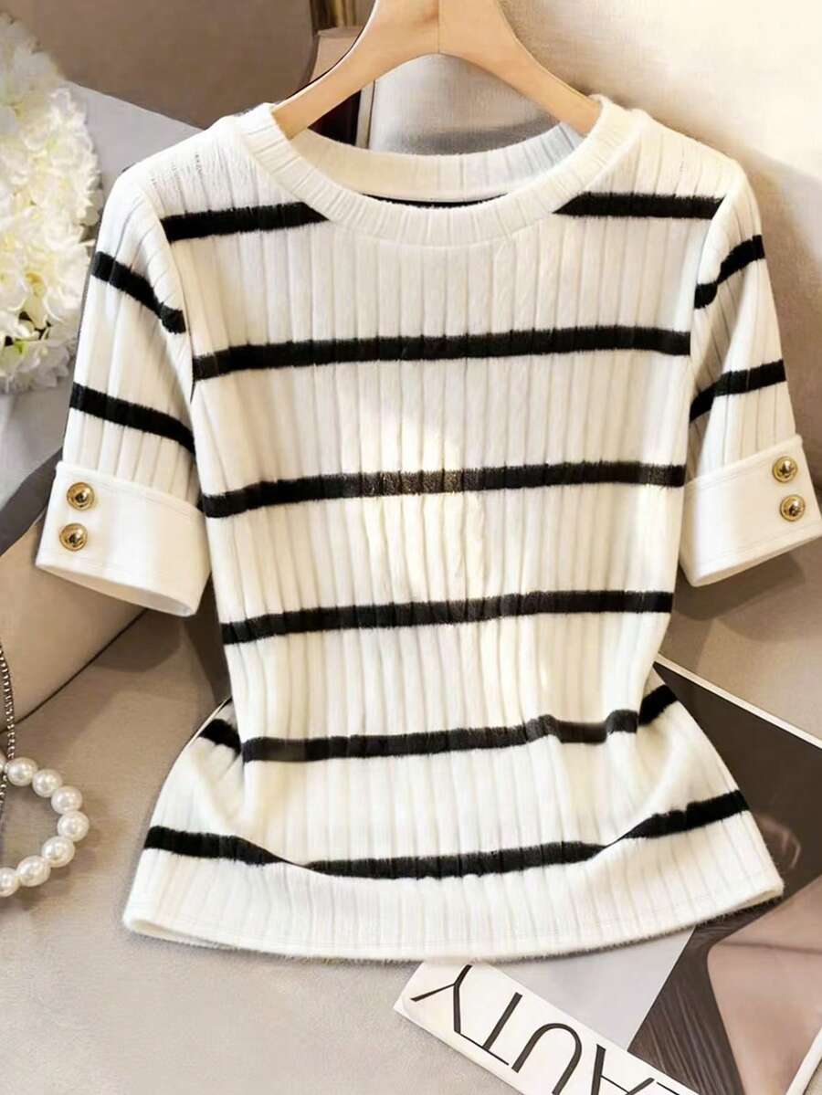 Franclia Women's Casual Commuter Striped Short Sleeve T-Shirt, Summer - Black and White - View 1