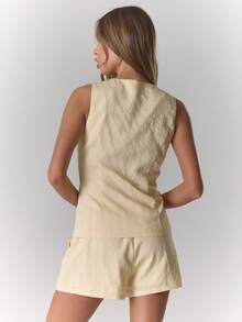 MUSERA 亚麻条纹细节纽扣背心上衣和短裤套装，适合约会之夜、春夏优雅婚礼宾客度假假日场合外出穿着 - 米色 - 查看 4