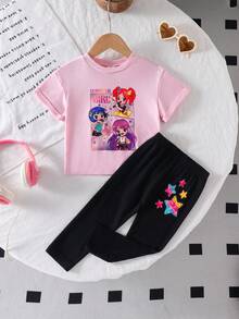 SHEIN 淡紫色，K-POP卡通女孩，可爱女婴休闲简约宽松圆领短袖T恤和喇叭裤两件套，适合秋季穿着，秋季穿搭，轻松舒适，秋冬叠穿，时尚童装，休闲服饰，儿童图案服装，秋季服装，时尚秋季，秋季新款2T女童T恤，女婴图案T恤，街头风女婴图案T恤，女婴服装，女婴夏季衬衫 - 玫紅色 - 查看 4