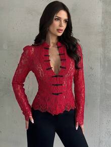 Firerie 女士蕾丝黑色纽扣腰长袖衬衫，复古宫廷风上衣，新款中国风衬衫，白色蕾丝长袖衬衫，半透明蕾丝上衣，春夏秋季穿着，优雅百搭，适合通勤、约会、派对、婚礼、毕业典礼、演出、音乐会、工作、返校、年会、女士生日等场合。 - 紅色 - 查看 4