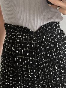 FRIFUL Quần short nữ cạp cao kẻ caro, kiểu dáng thanh lịch và thời trang, dáng rộng. - màu đen - Xem 7