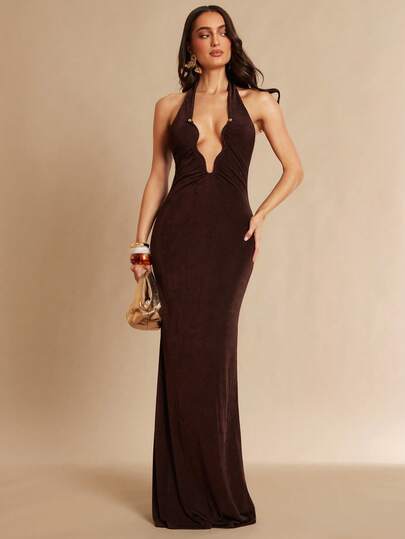 Silquee This Women's Coffee-Brown Backless Halter-Neck Long Dress Is Elegant And Charming. The Fitted Design And Simple, Elegant Metallic Neckline Add A Touch Of Sophistication. It's The Perfect Choice For Parties, Gatherings, Dates, Outings, Wedding Receptions, Birthday Celebrations, And More. This Sexy Dress Is Especially Suitable For Spring And Summer, And Is Also Great For Afternoon Tea, Dates, Casual Wear, And Festive Events. Elegant And Sexy, It Exudes Feminine Charm. This Elegant And Sexy Dress