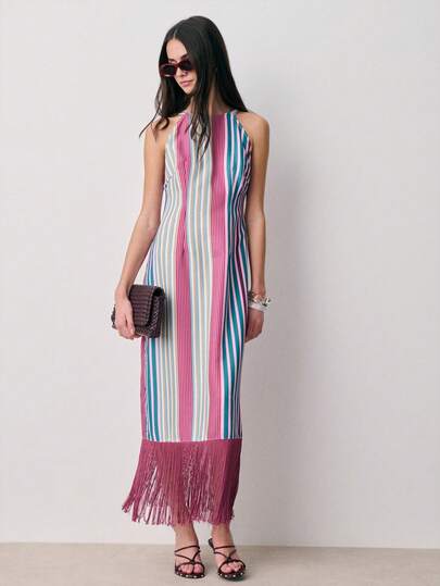 Nöista Vestido ajustado a rayas en colores rosa, verde y azul, con detalle de flecos en el borde inferior, sin mangas y cuello halter. Vestido de primavera para mujer, ropa de verano, atuendos de vacaciones para mujer, vestido de vacaciones, atuendos de playa para mujer.