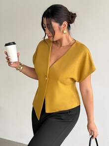 Firerie Camisa casual de manga corta con cuello en V y botones de unicolor para tallas grandes - Amarillo - View 6
