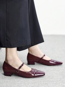 CUCCOO BIZCHIC 女士酒红色漆皮方头玛丽珍鞋，复古风格，适合工作和通勤穿着，百搭 - 酒紅色 - 查看 4