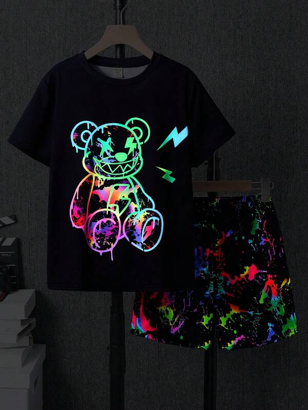 SHEIN Bộ 2 món quần short tay ngắn cổ tròn họa tiết gấu hoạt hình cho bé trai, thích hợp mặc mùa hè.