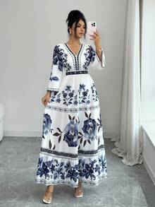 SHEIN Elenzya 女士印花喇叭袖收腰A字连衣裙，优雅百搭，适合度假、通勤、情人节、约会，展现法式街头风情，复古百搭，蓝白花卉植物印花，早春/春夏长袖中长连衣裙 - 彩色 - 查看 3