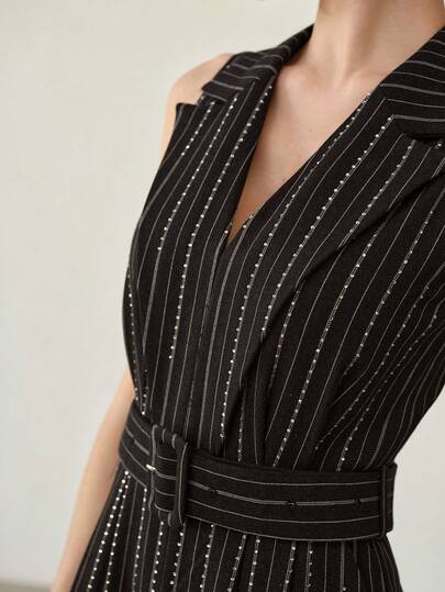 MOTF PREMIUM 条纹印花水钻细节翻领搭扣腰带无袖阔腿连体裤