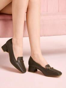 CUCCOO DOLLMOD 法国女鞋春秋季低帮方头中跟粗跟软皮金属扣乐福鞋 - 卡其色 - 查看 4