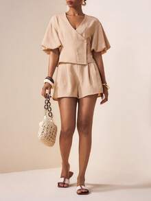 Zivah 2026春夏新款音乐节、复活节、圣帕特里克节、情人节、约会、西部风、游牧风、生日派对、毕业典礼、大学、学生、日常穿着、百搭基础款、休闲、度假、邮轮旅行、海滩、日光浴、热门单品、街头风、婚礼宾客波西米亚风、通勤、早午餐、机场、派对、假日郊游、办公室穿着 V领泡泡袖短袖上衣和带口袋直筒亚麻杏色两件套 - 杏色 - 查看 5