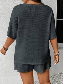 SHEIN Frenchy Bộ đồ 2 món cỡ lớn: Áo thun và quần short mùa hè. - Màu xanh lá cây đậm - Xem 2