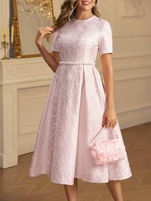 Ellevyn 女士圆领短袖提花纹理面料粉色收腰褶裥A字优雅日常/约会中长连衣裙，早春 - 粉色 - 查看 2