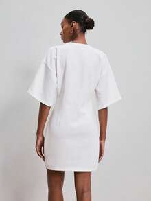 ATUI Studio 女士休闲日常时尚白色T恤连衣裙，夏季 - 白色 - 查看 3