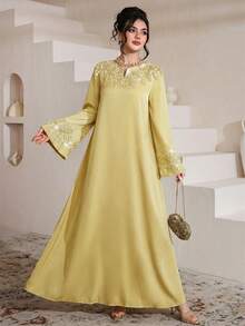 Al Najma Fashionable Applique V-Neck Loose Elegant Dress - Yellow - View 8
