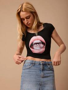 SURIMA Camiseta ajustada de mujer de cuello de pico, manga raglán y diseño minimalista casual en color negro - Negro - Ver 2