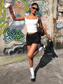 Muchica 女士黑色编织字母印花休闲口袋短裤 - 黑色 - 查看 6