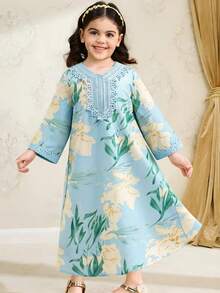 SHEIN 母女亲子装（两件套，分开出售）小女孩和小女孩碎花连衣裙，适合度假、外出和日常穿着 - 藍色 - 查看 8