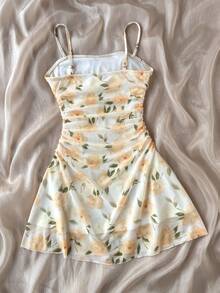 SHEIN 少女碎花荷叶边休闲吊带连衣裙，适合海滩度假 - 黃色 - 查看 2