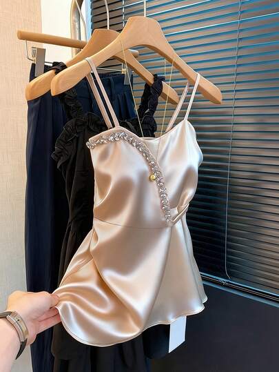 Franclia Canotta casual da donna con decorazioni in strass, adatta per appuntamenti e occasioni informali