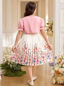 SHEIN Conjunto de top corto de manga abullonada y vestido con estampado floral elegante para niña preadolescente - Rosa - Ver 2