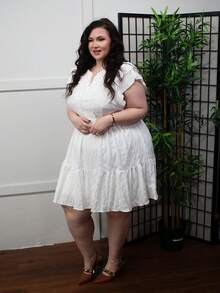 Truni 大码夏季白色分层荷叶边袖迷你连衣裙，蕾丝花边 V 领 A 字连衣裙，海岛度假海滩休闲波西米亚音乐节连衣裙，母亲节连衣裙，毕业礼服，婚礼宾客礼服 夏季波西米亚女装 女士早午餐装 女士机场装 海滩度假装 城市休闲装 假日装 老钱波西米亚风 波西米亚上衣 波西米亚风格女士西式服装 西式女装加大椰子女孩荷叶边 - 白色 - 查看 6