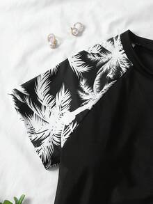 SHEIN 少女黑色撞色棕榈树印花比基尼套装，短袖上衣和泳裤，适合度假、海滩和游泳。 - 黑與白 - 查看 5