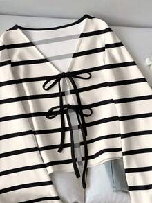 SHEIN LUNE Casual Vacation Style Black Striped Placement Print Top, Black Lace-Up Flare Sleeve, Suitable For Spring/Summer, Vacation Matching, Beach Versatile Style Spring - Multicolor - View 5