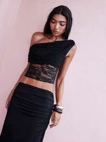 Opulessa 女士优雅性感纯色蕾丝吊带露脐上衣，适合夏季约会、夜间外出、度假、性感优雅派对、毕业典礼、舞会、春夏季节、情人节、狂欢节等场合，也可作为派对、海滩、婚礼宾客等优雅上衣穿着，是夏季度假和休闲活动的理想之选。 - 黑色 - 查看 2