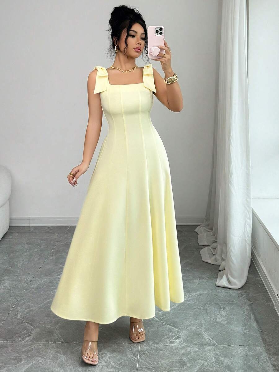 Elenzga 女士纯色肩部双蝴蝶结装饰U领收腰多缝线喇叭下摆露背可调节无袖长连衣裙，优雅法式复古浪漫简约风格，适合办公室、通勤、商务、休闲、海滩、日常、情人节、婚礼、春夏等场合。 - 鵝黃色 - 查看 1