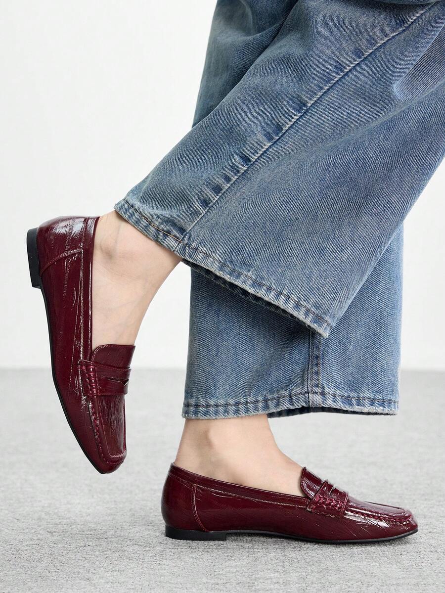 CUCCOO BIZCHIC Joy&Peace, Genuine Imported Women's Flat Loafers, Style, Autumn 2024, N1501. - Burgundy - View 1