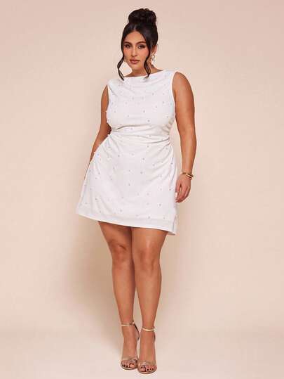 SHEIN BAE Plus Size Women's Sleeveless V-Neck Waist Ruched Beaded Back Zipper Dress, 
Plus-Size Women's White Knit Pearl Dress, Versatile For Date Nights, Elegant Cocktail Parties/Music Festivals/Dates/Parties/Nightclubs/Outings/Street Style/Summer Wear, Women's Summer Outfits, Summer Vacation Outfits, Women's Holiday Outfits, Short Dress.