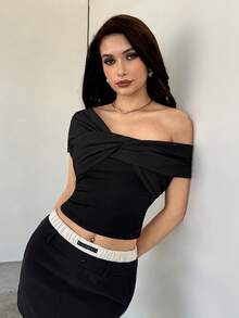 Modelyn Women's Solid Color Sexy Niche Cross Ruched One-Shoulder Top - Black - View 7