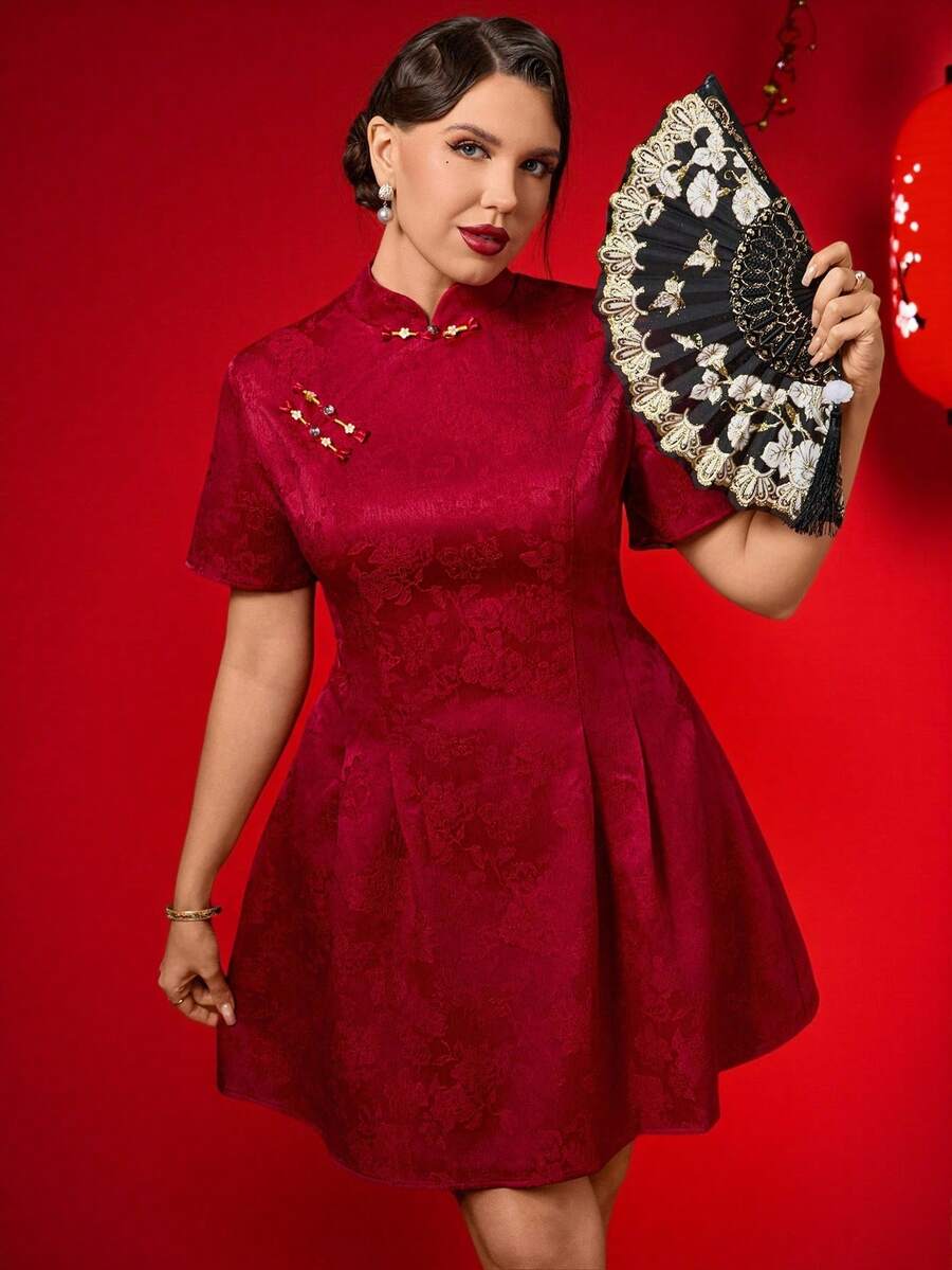 Auvina 大码女士优雅现代旗袍式A字中长连衣裙，适合春节假期 - 紅色 - 查看 1