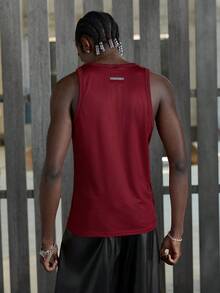 NEON BLANC 男士夏季休闲无袖背心，标准尺码，红色网眼面料，修身版型，刺绣贴片 - 酒紅色 - 查看 3
