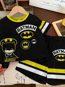 BATMAN X SHEIN 男婴休闲卡通字母图案短袖T恤和短裤经典可爱套装 - 彩色 - 查看 3