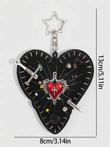 ROMWE Goth 1件哥特式心形剑形毛毡吊坠，心形钥匙扣，手工缝制亮片无纺布材质，十字架心形装饰品，营造万圣节氛围 - 黑紅色 - 查看 2