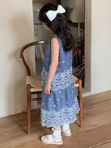 DAZY 2pcs/Set Girls (Small) Round Neck Embroidered Korean Style Sleeveless Shirt And Skirt Set - Blue - View 2