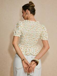 Poéselle Women's Casual Textured Print Short Sleeve Shirt, Summer - Light Yellow - View 3